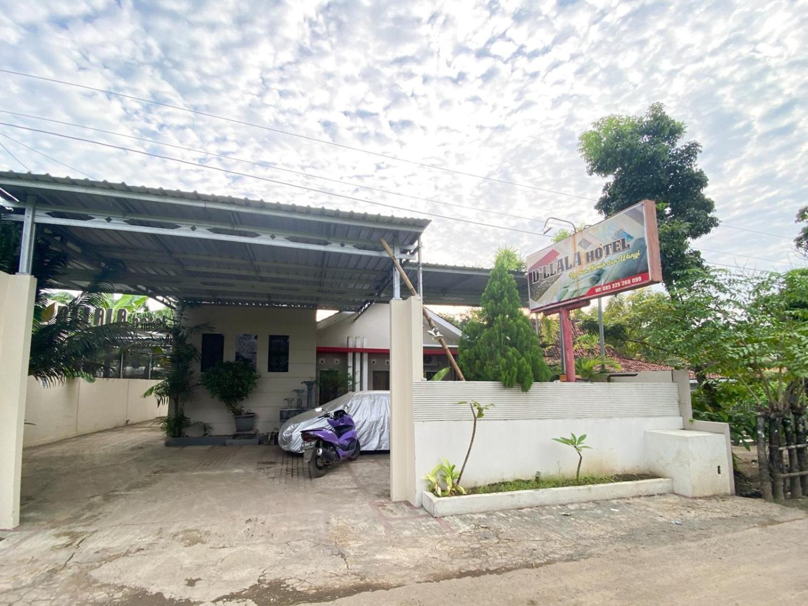Reddoorz Near Pantai Idola Banyutowo Hotel D'Llala Pati Экстерьер фото